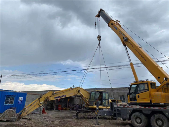 张北县25吨吊车的工作半径是多少？