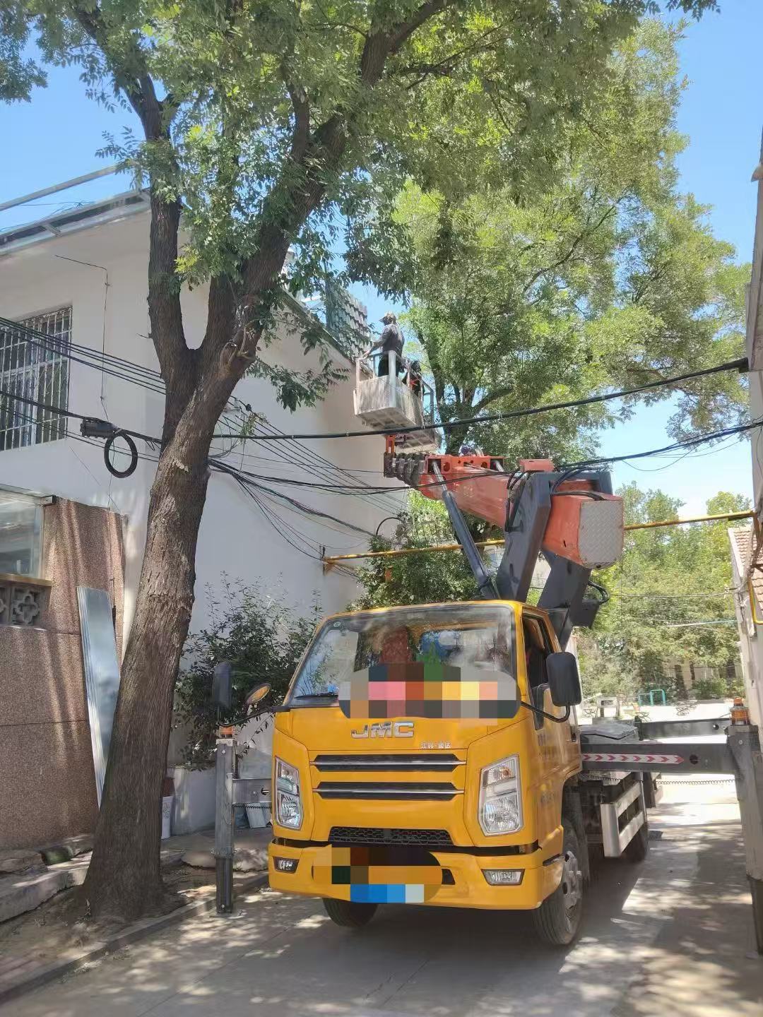 张北县高空作业车能吊装重物吗？最大承载多少公斤？